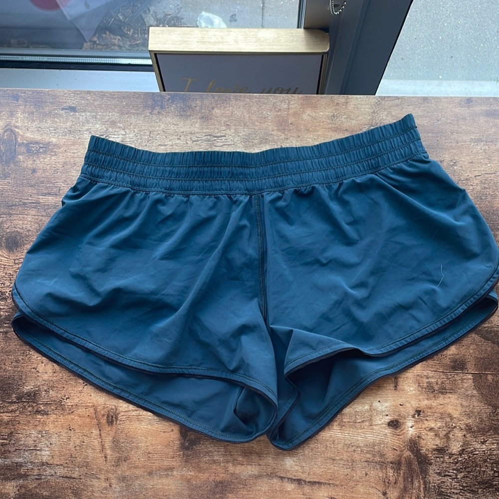 Lululemon Turquoise Short - Size 10